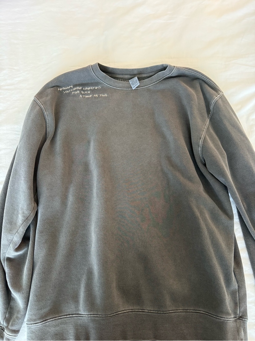 Women's Gray Crewneck Sweatshirt with Shoulder Script Embroidery
